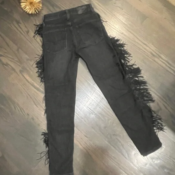Levi's Limited 721 Fringe-Trim Skinny Ankle Jeans Black womens Size 24 - Picture 10 of 11